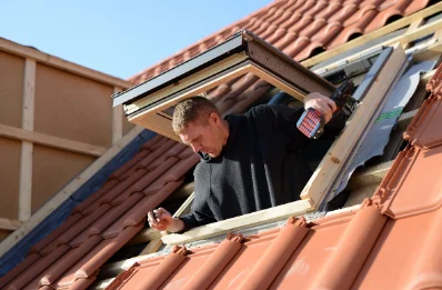 Pose de fenêtres de toit Velux à Saint-Gourgon